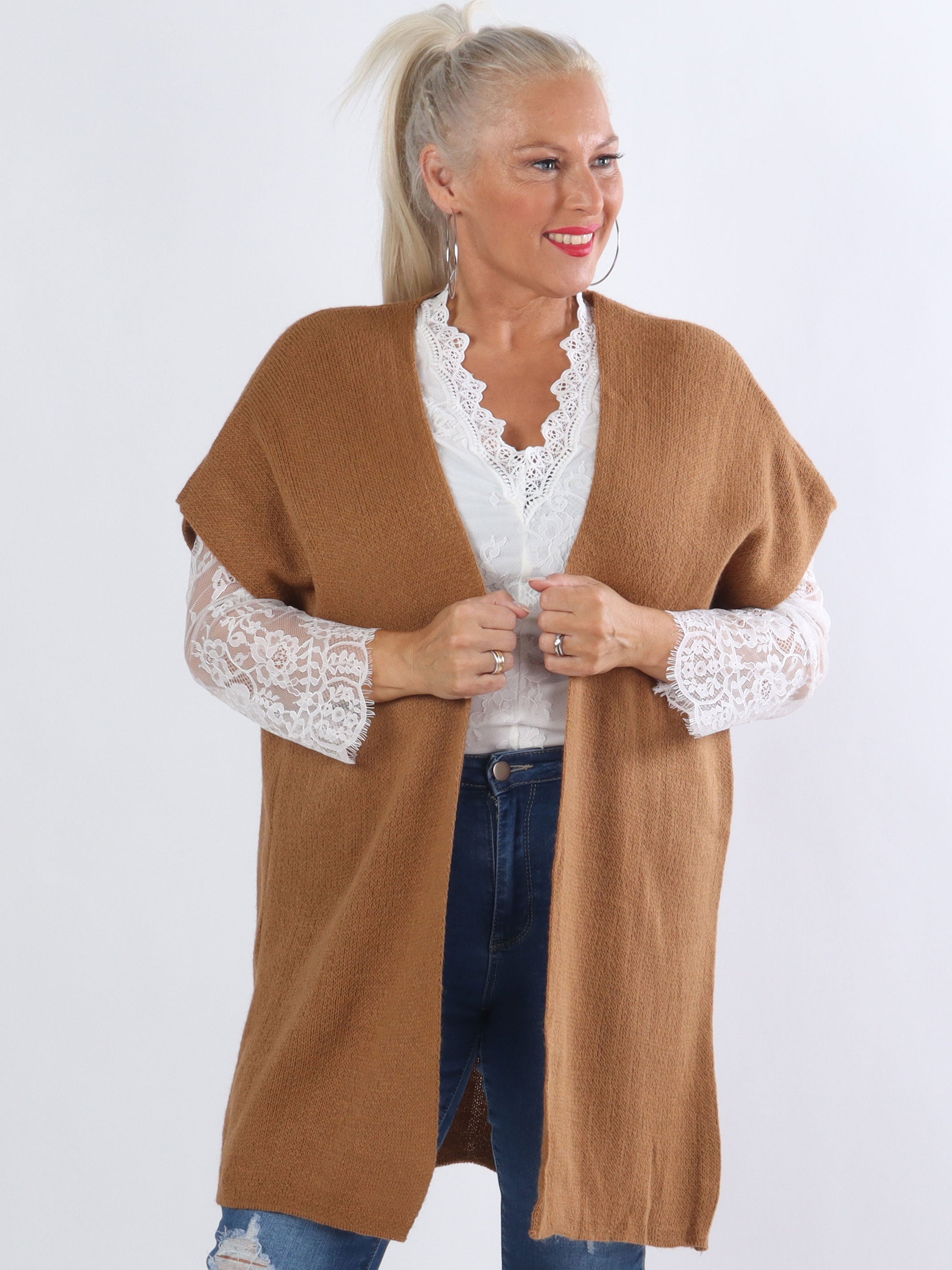 Tilly Plain - Plus size strik cardigan uden ærmer